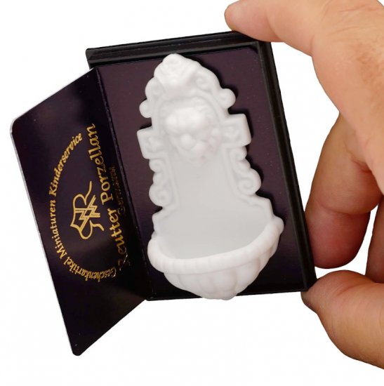 (image for) Miniature Garden Wall Fountain