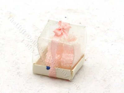 (image for) Miniature Pink Baby Shoes