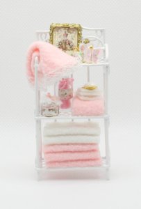 (image for) Miniautre Dressed White/Pink Bathroom Shelf