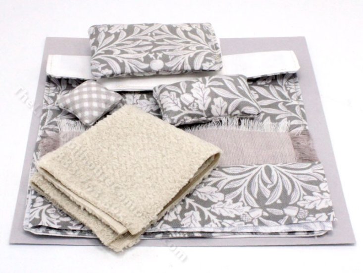 (image for) Miniature Grey Oak Leaf Bedding for Dollhouses