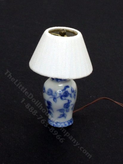 (image for) Vintage Miniature Porcelain Lamp for Dollhouses