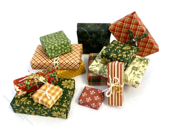(image for) Miniature Wrapped Presents Kit