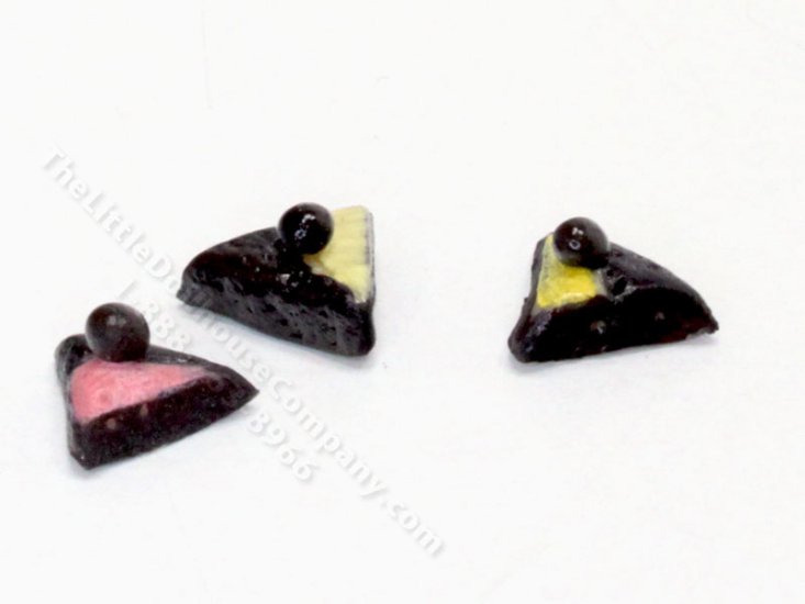 (image for) Miniature Slices of Cake