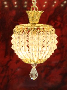 (image for) 1/12 Scale Petite Hanging Chandelier With Lower Bugle