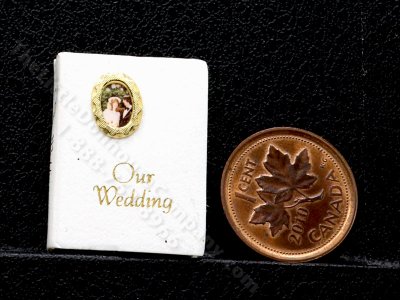 (image for) Miniature White Wedding Album