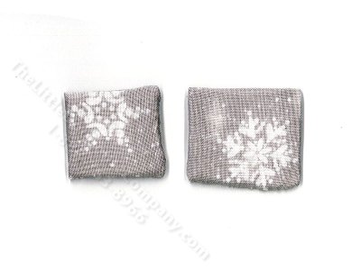 (image for) Miniature Pair of Snowflake Pillows for Dollhouses