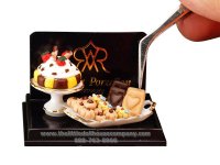 (image for) Miniature Cake on Olatter with Party Nibbles