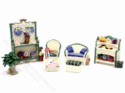 (image for) Avon Victorian Memories 1/2 Scale 7pc Garden Set for Dollhouses