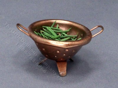 (image for) Miniature Colander of Green Beans for Dollhouses
