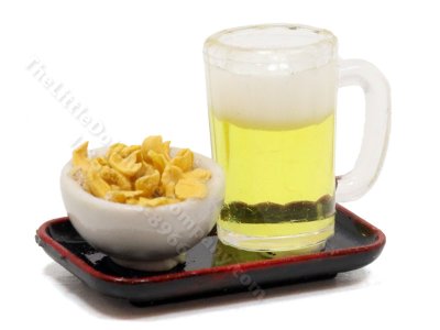 (image for) Dollhouse Scale Model Beer Mug and Bowl of Snacks on Tray