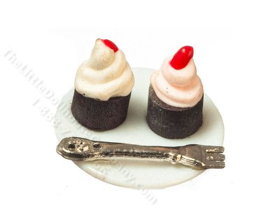 (image for) Miniature Cupcakes on a Plate