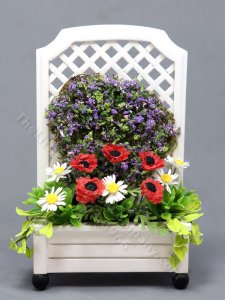 (image for) Miniature Trellis Planter for Dollhouses
