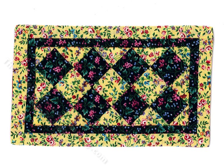 (image for) Miniature Yellow/Navy Diamond Quilt for Dollhouses