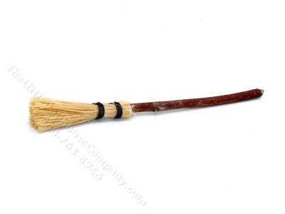 (image for) Miniature Straw Broom for Dollhouses