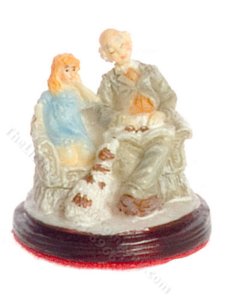 (image for) Miniature Reading Couple Figurine for Dollhouses