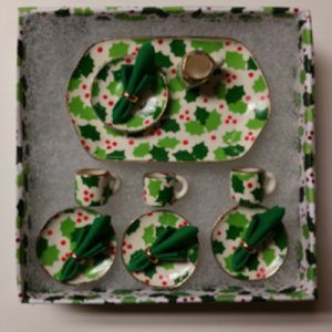 (image for) Miniature Boxed Holly Dinnerware Set For Dollhouses