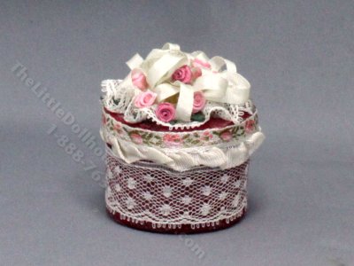 (image for) Miniature Vintage Floral and Lace Hat Box