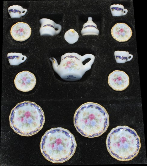 (image for) Miniature Tea Set - Blue Royalle Design
