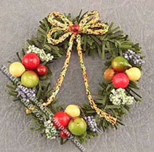 (image for) Miniature Della Robia Wreath for Dollhouses