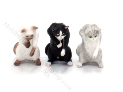 (image for) Dollhouse Standing Reaching Cat For Dollhouses