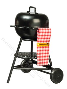 (image for) Miniature Round Charcoal Grill with Towel For Dollhouses