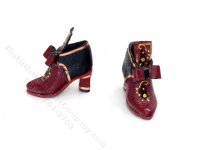(image for) Miniature Leather Ladies Shoes by Judith Blondell for Dollhouses
