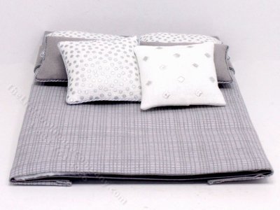 (image for) Miniature Single Grey, White and Silver Bedding Set