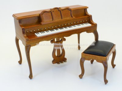 (image for) Miniature "I Love Lucy" Piano for Dollhouses