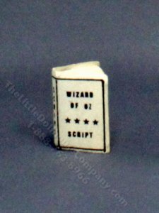 (image for) Miniature 'Wizard of Oz' Script for Dollhouses