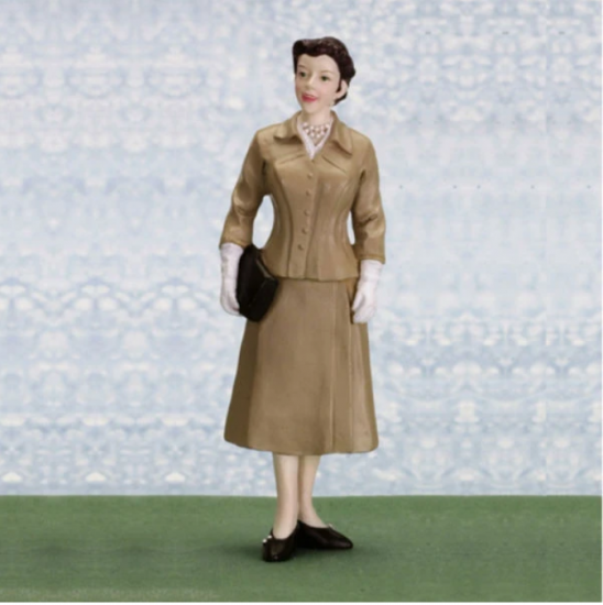 (image for) 1/12 Scale Frances Resin Doll for Dollhouses