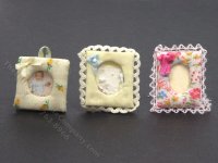 (image for) Miniature Set of Fabric Pictuer Frames for Dollhouses