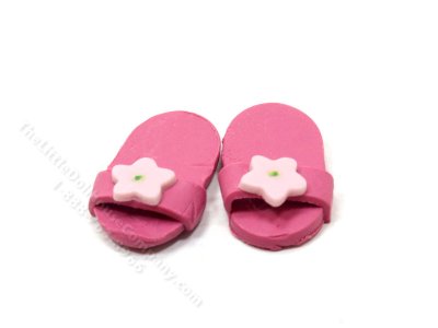 (image for) Miniature Pink Sandals for Dollhouses