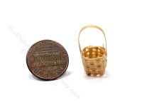 (image for) Miniature Woven Basket with Handle for Dollhouses
