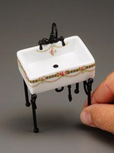 (image for) Miniature Porcelain Small Sink with Victoria Pattern
