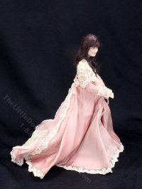 (image for) Miniature Pregnant Woman in Pink