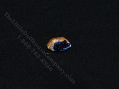 (image for) 1:24 Scale Miniature Blueberry Pie for Dollhouses