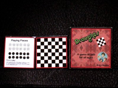 (image for) Miniature Draughts Board Game