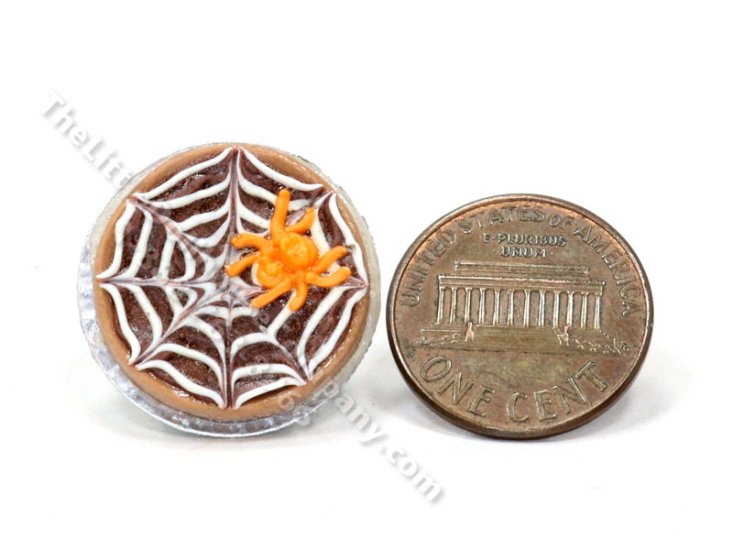 (image for) Miniature Halloween Spiderweb Pie for Dollhouses