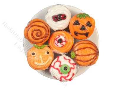(image for) Miniature Halloween Cupcakes for Dollhouses