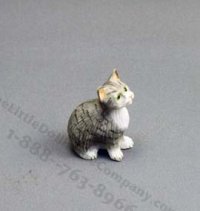 (image for) Dollhouse Scale Model Sitting Gray Cat