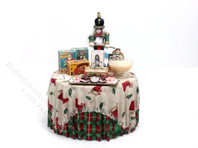 (image for) Miniature Christmas Table by Lorraine Scuderi for Dollhouses