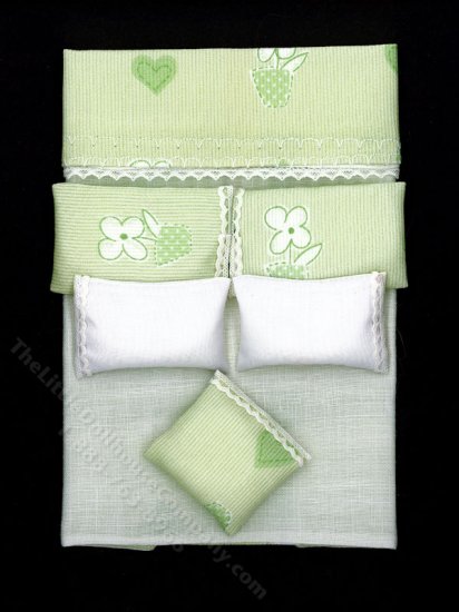 (image for) Miniature Green Floral Bedding for Dollhouses