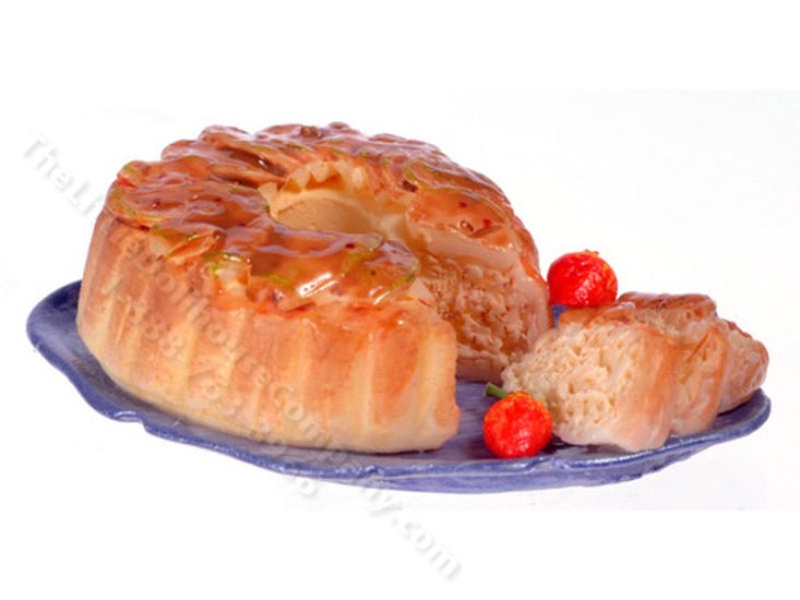(image for) Miniature Cut Apple-Walnut Cake for Dollhouses
