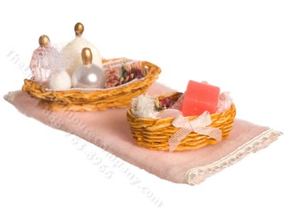(image for) Miniature Pink Bathroom Accessories for Dollhouses