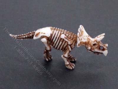 (image for) Miniature Triceratops Bones for Dollhouses