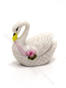 (image for) Miniature Porcelain Swan for Dollhouses