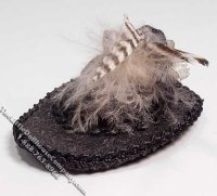 (image for) Ladies Feathered Hat by Nancy Wantiez for Dollhouses