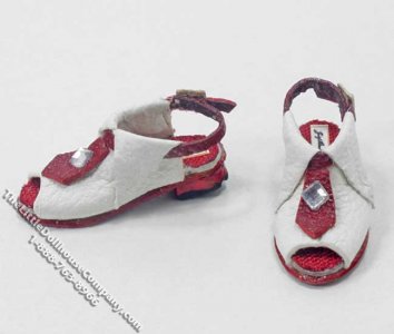 (image for) Miniature Leather Ladies Shoes by Judith Blondell for Dollhouses