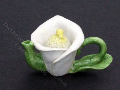 (image for) Dollhouse Miniature White Calla Lily Teapot