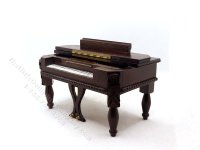 (image for) Miniature Grand Piano Dollhouses